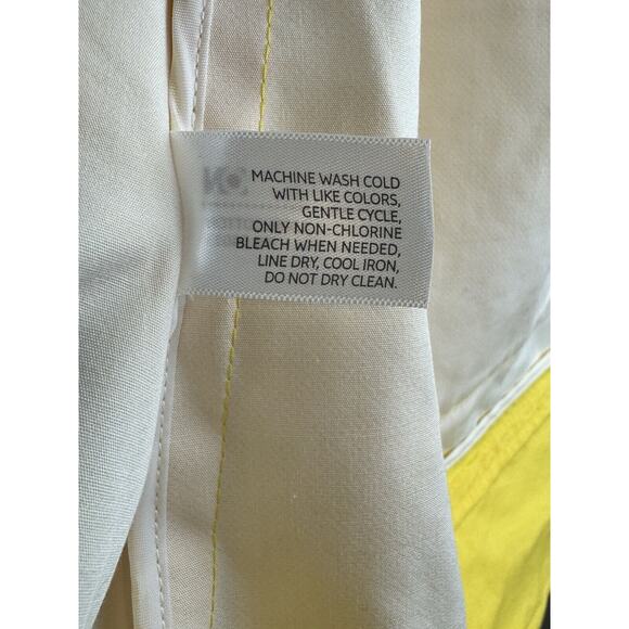 Old Navy Three Button Raincoat, Canary Yellow, Sz: L, 60-00 - Picture 8 of 16